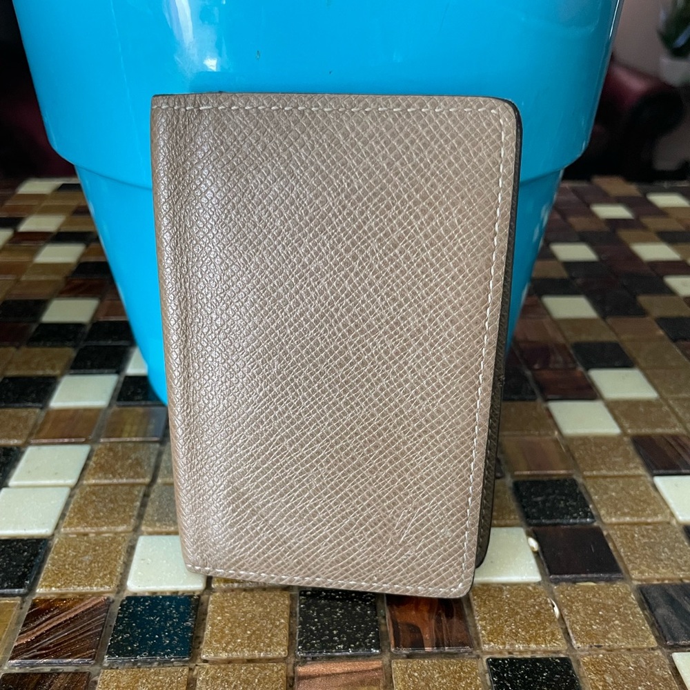 ❤️LOUIS VUITTON TAIGA POCKET ORGANIZER/WALLET/CARD HOLDER ❤️ FIRM PRICE❤️